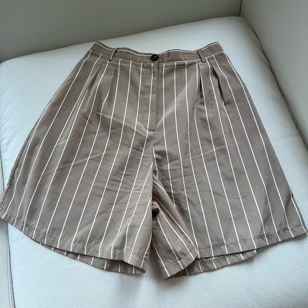 MOVING SALE - until 09/25)- PLT Shorts